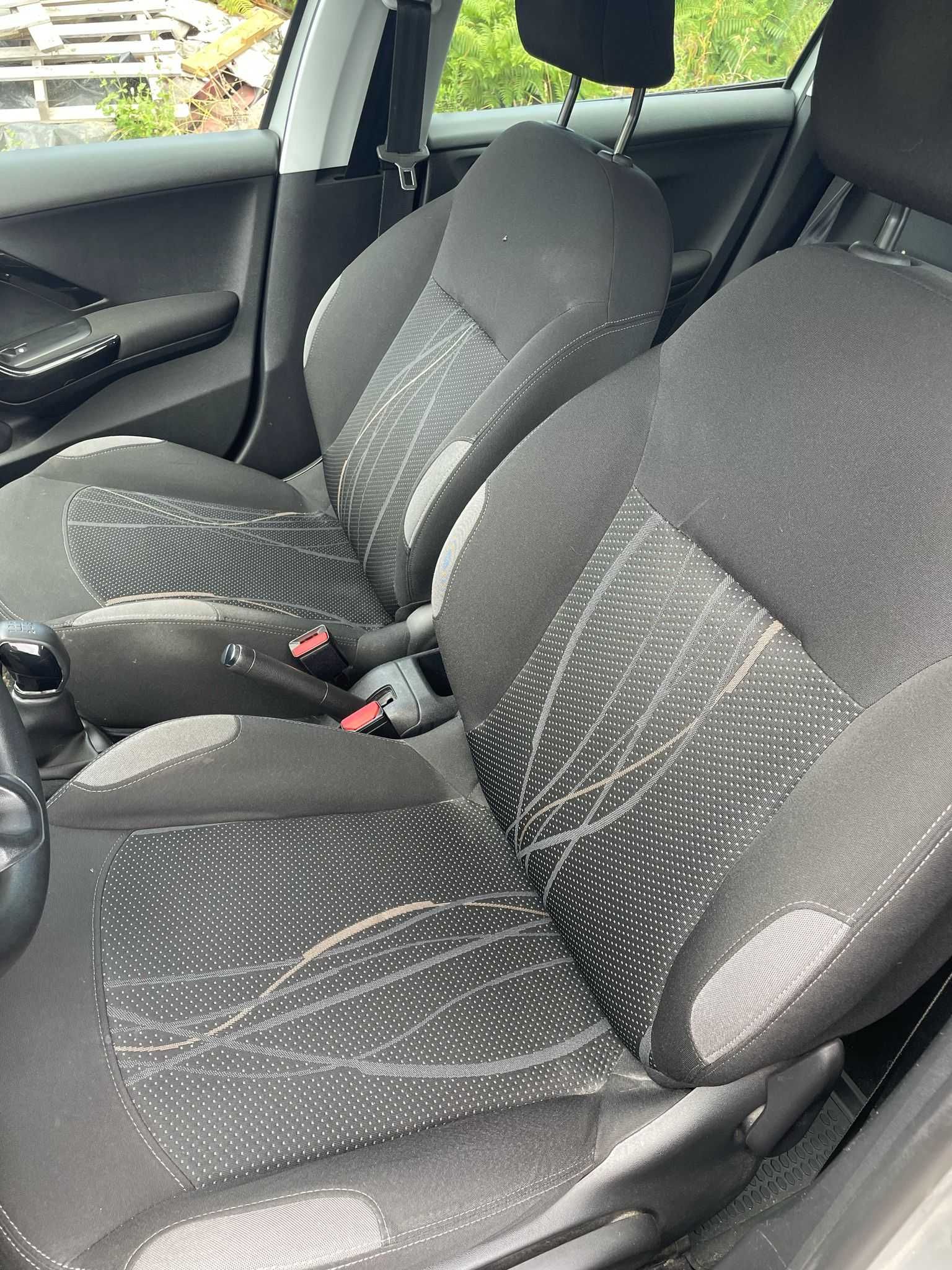 Peugeot 208 1.4 HDI