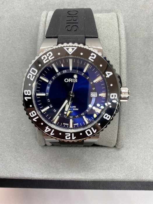 Oris Aquis GMT automat