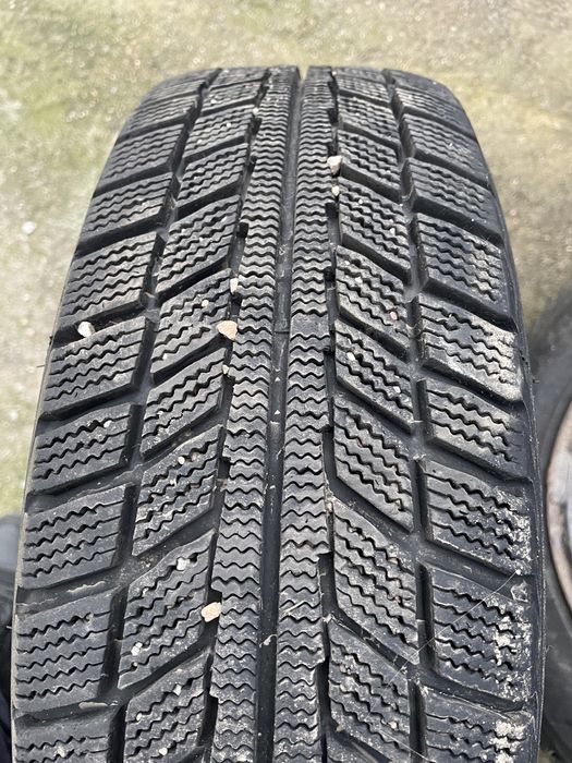 Продам зимові шини 175/65/14