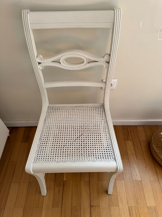 Cadeira em palhinha pintada de branco