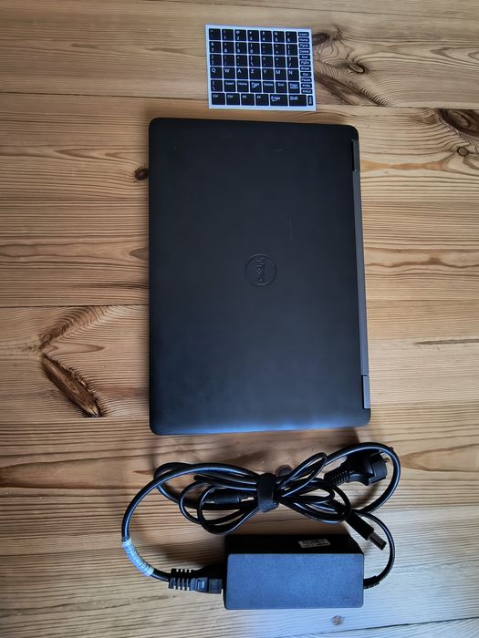 Laptop Dell Latitude E7270 8GB RAM Intel i5 6 gen