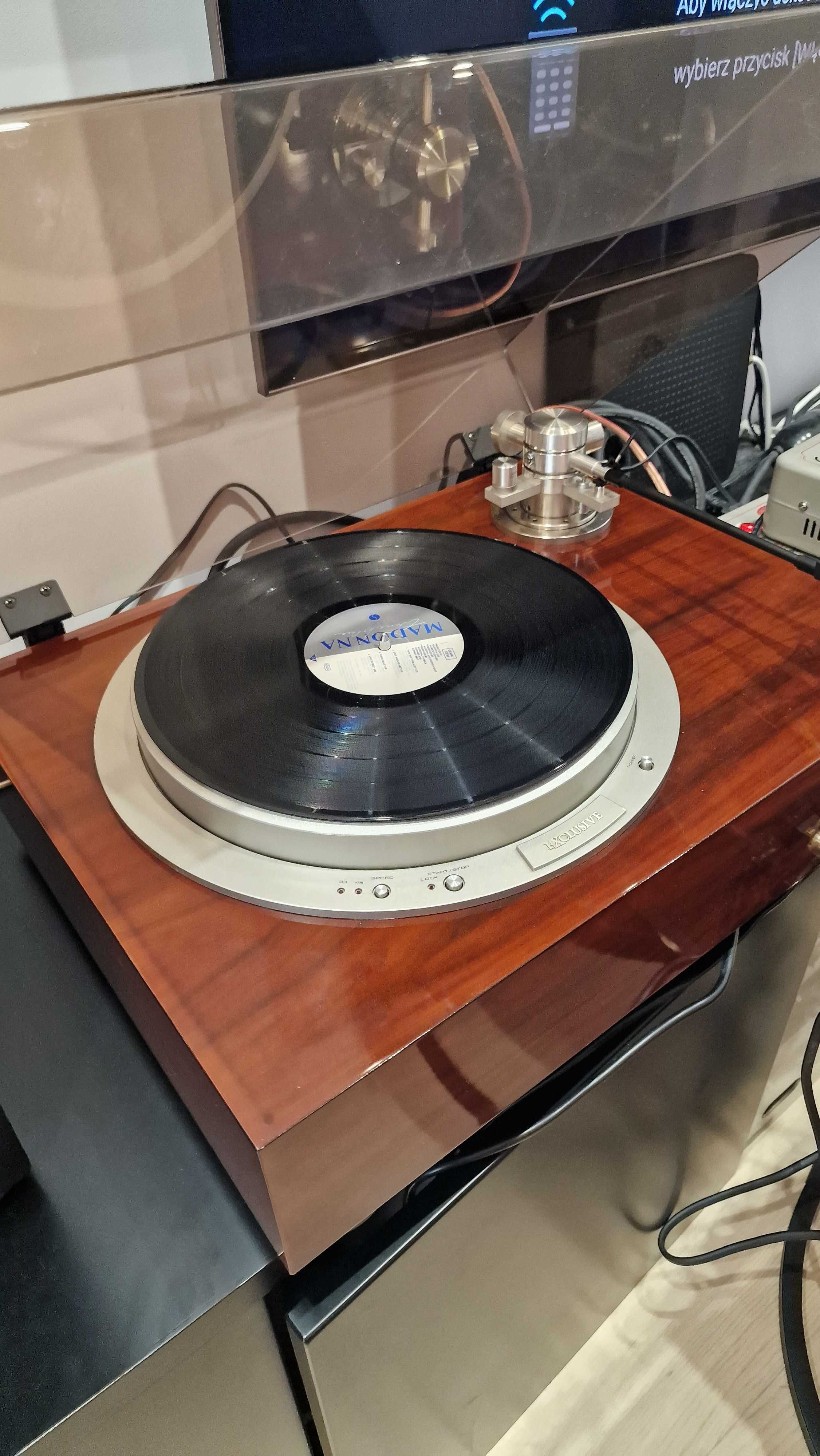 Gramofon Pioneer P10 Exclusive z prostym ramieniem