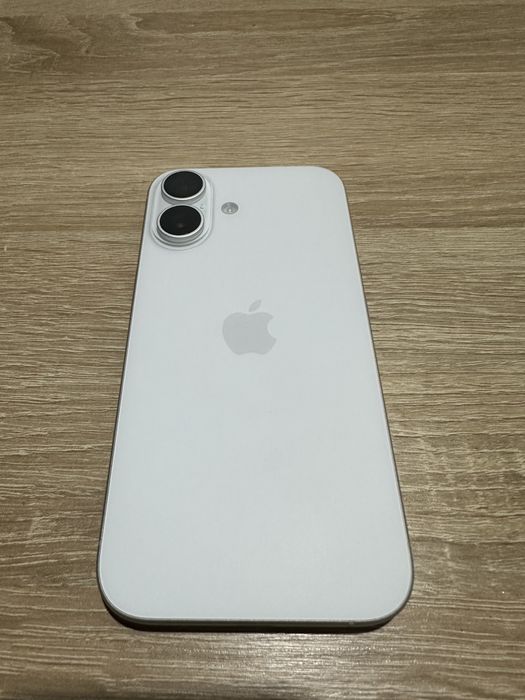 Iphone 16 white 128 gb ТОРГ