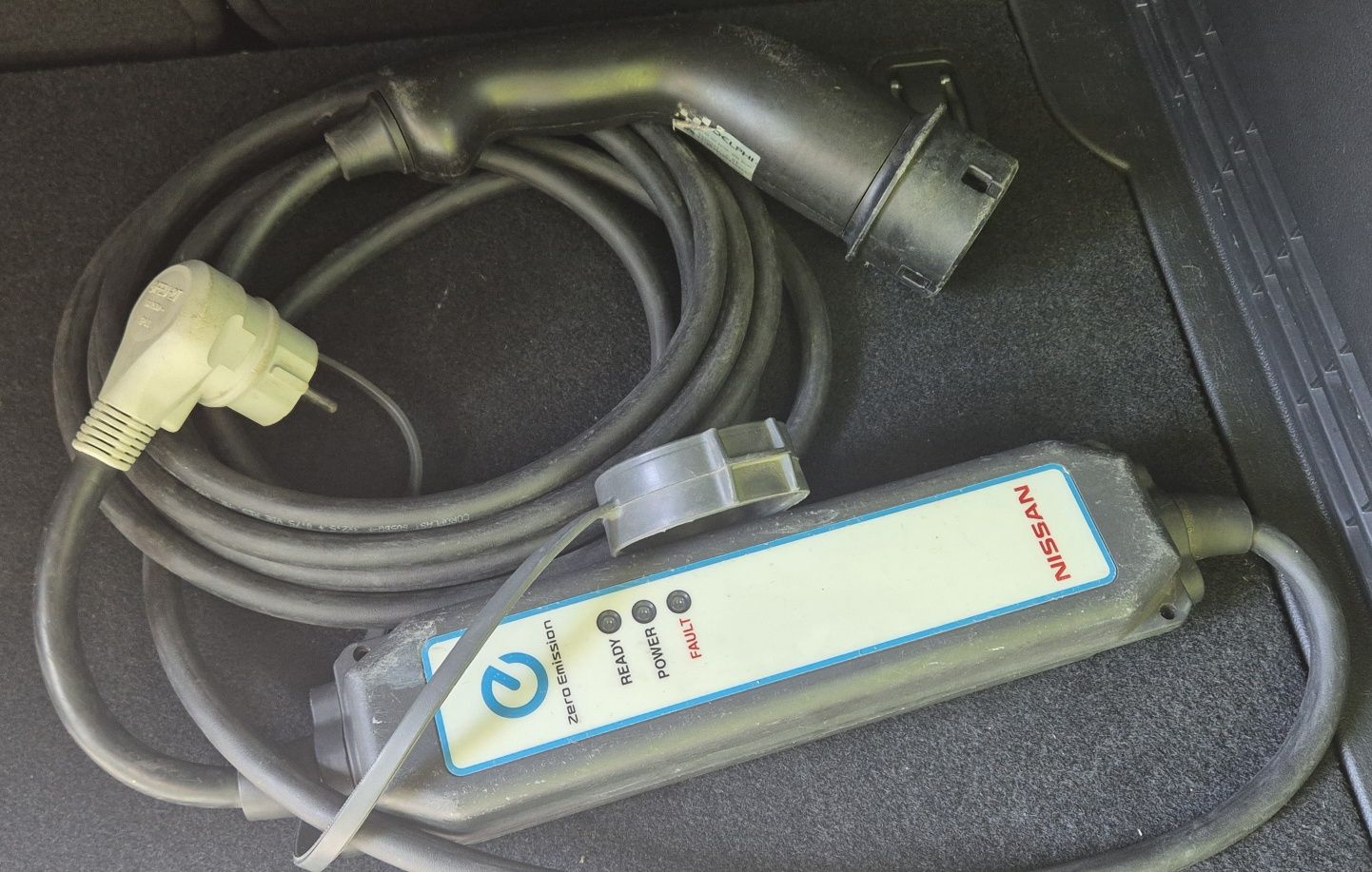 Зарядка Nissan leaf оригінал Type 2