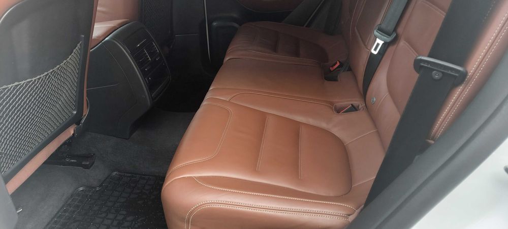 Офіційний Volkswagen Touareg 2017