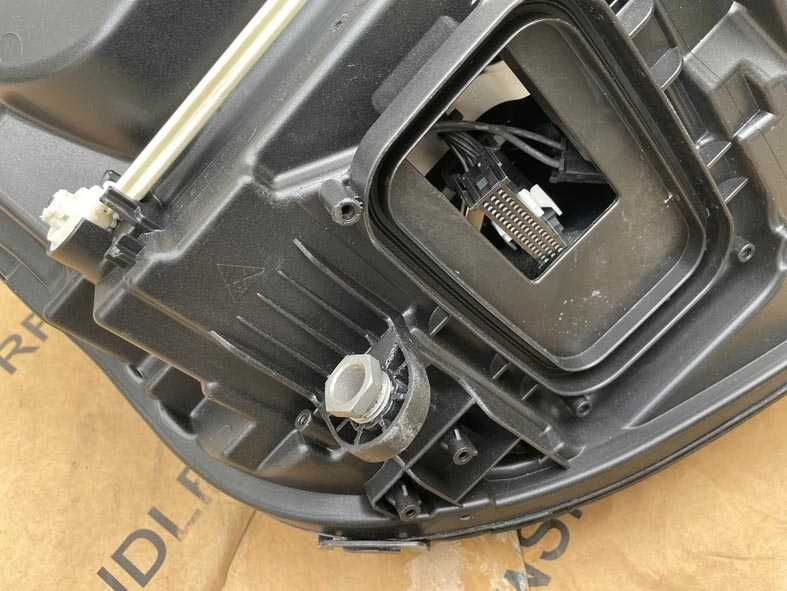 otica frontal ESQ mercedes classe E W213 S213 C238 full LED . fase 1