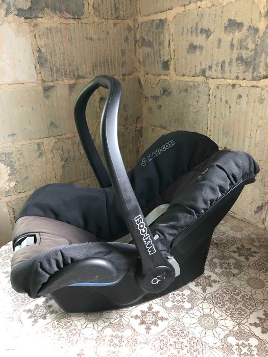 fotelik samochodowy - nosidełko MAXI COSI