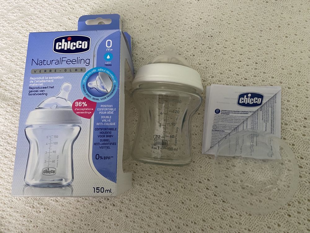 Скляна пляшка Chicco "Natural Feeling"