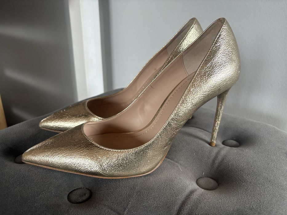 Zara szpilki buty na obcasie 40 złote