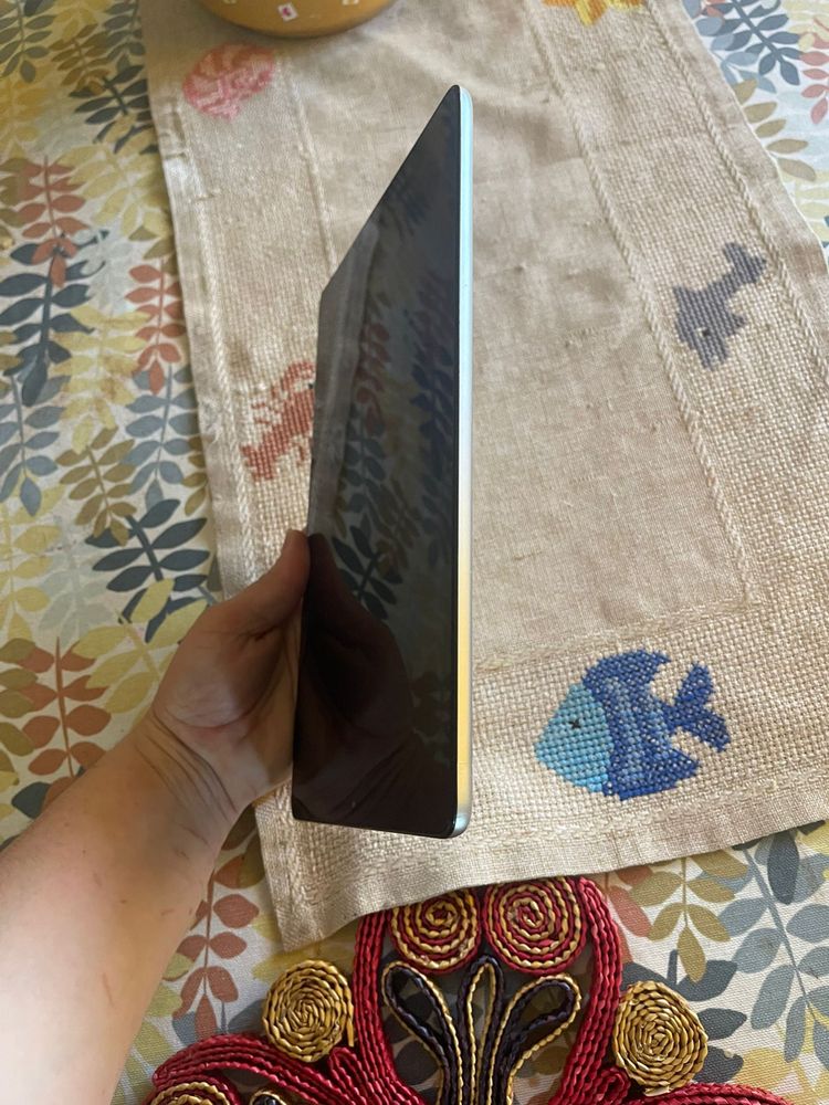 Tablet Samsung A SM-T510