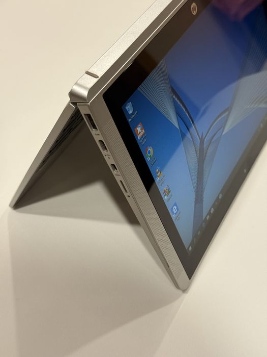 Portatil HP híbrido 2GB ram