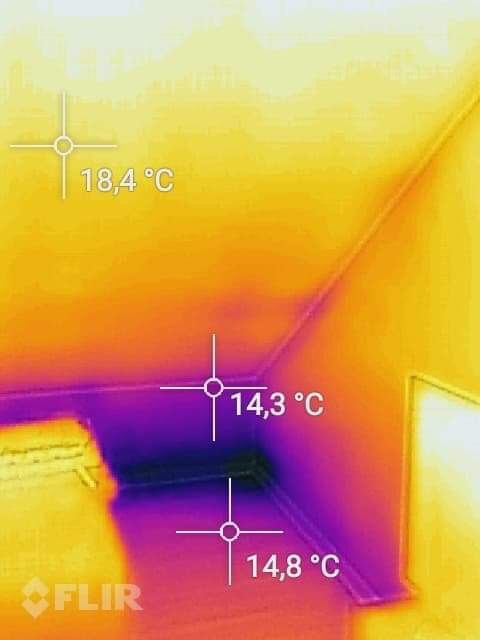 Ocieplenia poddaszy , wduchiwanie celulozy, kamera termowizyjna