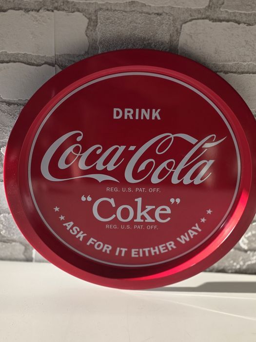 Okrągła puszka / taca Coca-Cola - Vintage / Kolekcjonerska