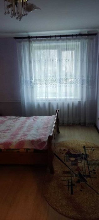 Велика 4х кімнатна квартира в центрі міста