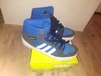 Buty  Adidas  neo.