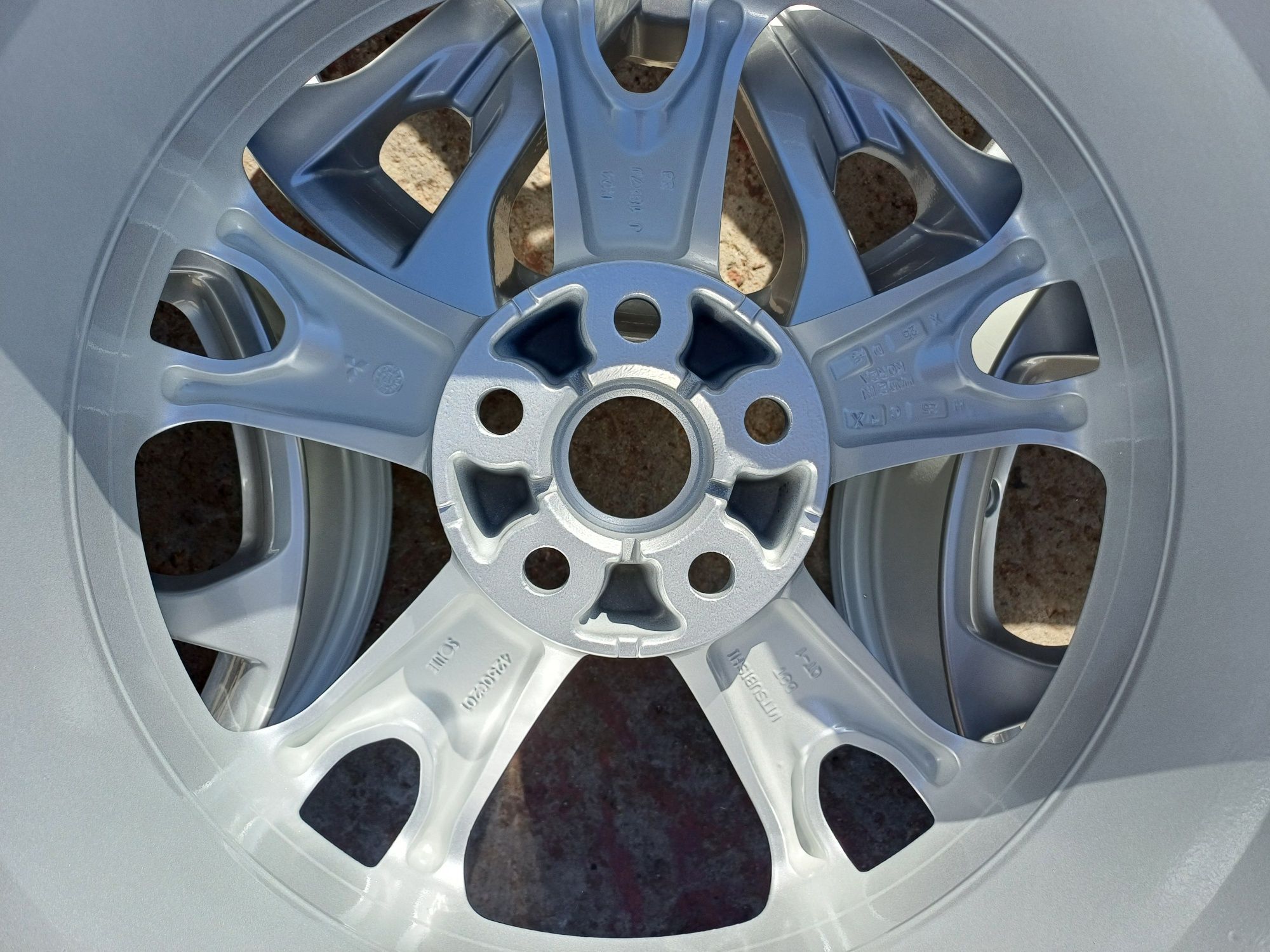 Дикси Mitsubishi R18 комплект дисков