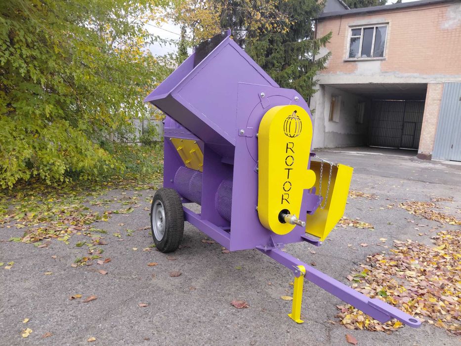 К1500м - гарбузовий міні-комбайн