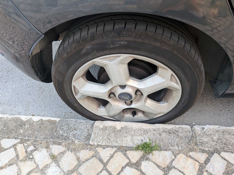 Ford Fiesta 1.25 Gasolina – 2009 – Fiável e económico