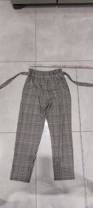 Spodnie dla dziewczynki 152