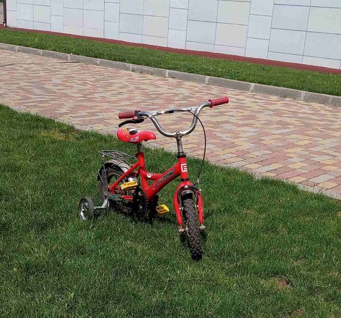 Детский велосипед (12 дюймов)