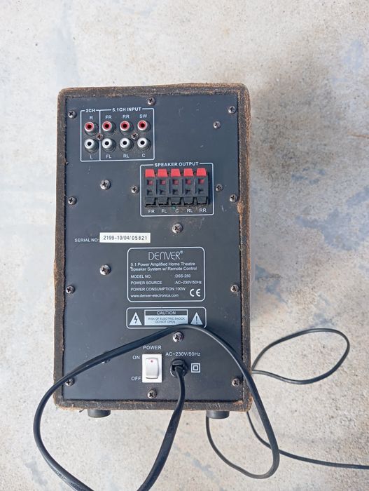 Sistema de som antigo marca DENVER