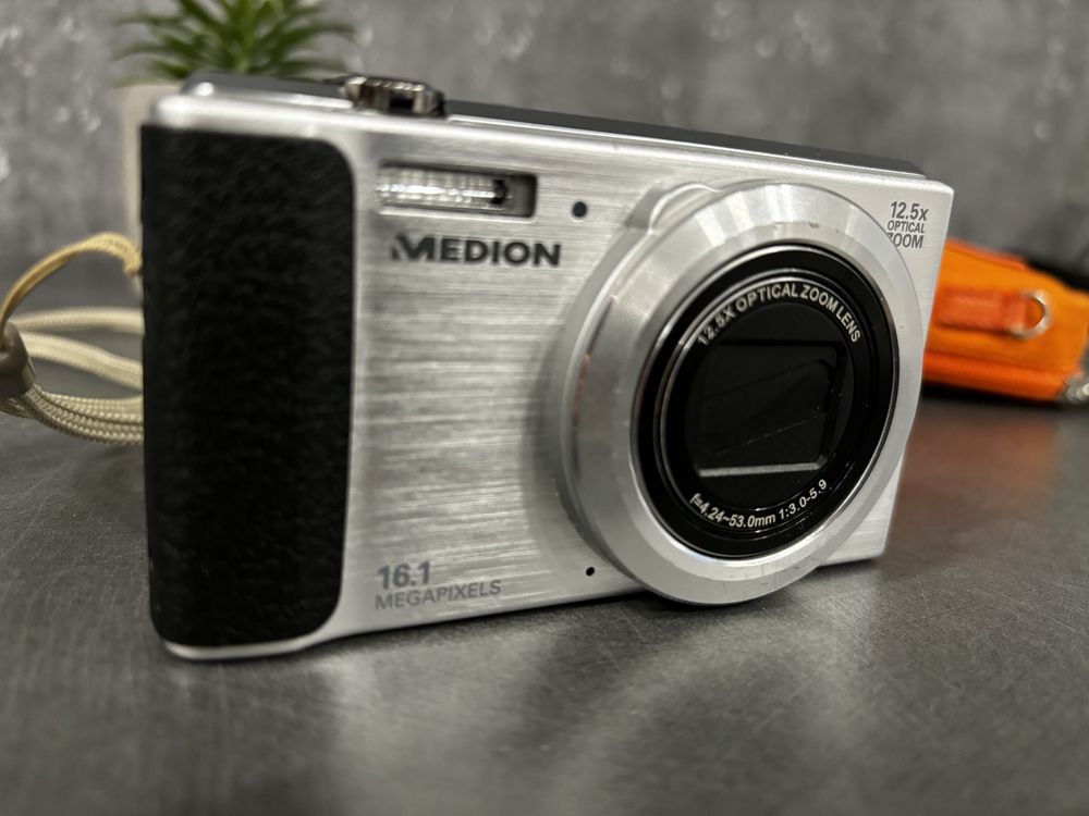 Фотокамера MEDION MD 86732