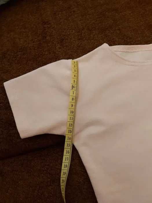 Śliczna tunika/bluzeczka z pieskiem Snoopy rozmiar 128 cm