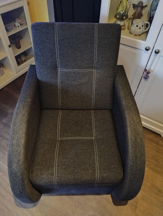 Fotel tylko 1 sztuka zadbany mało używany ze schowkiem