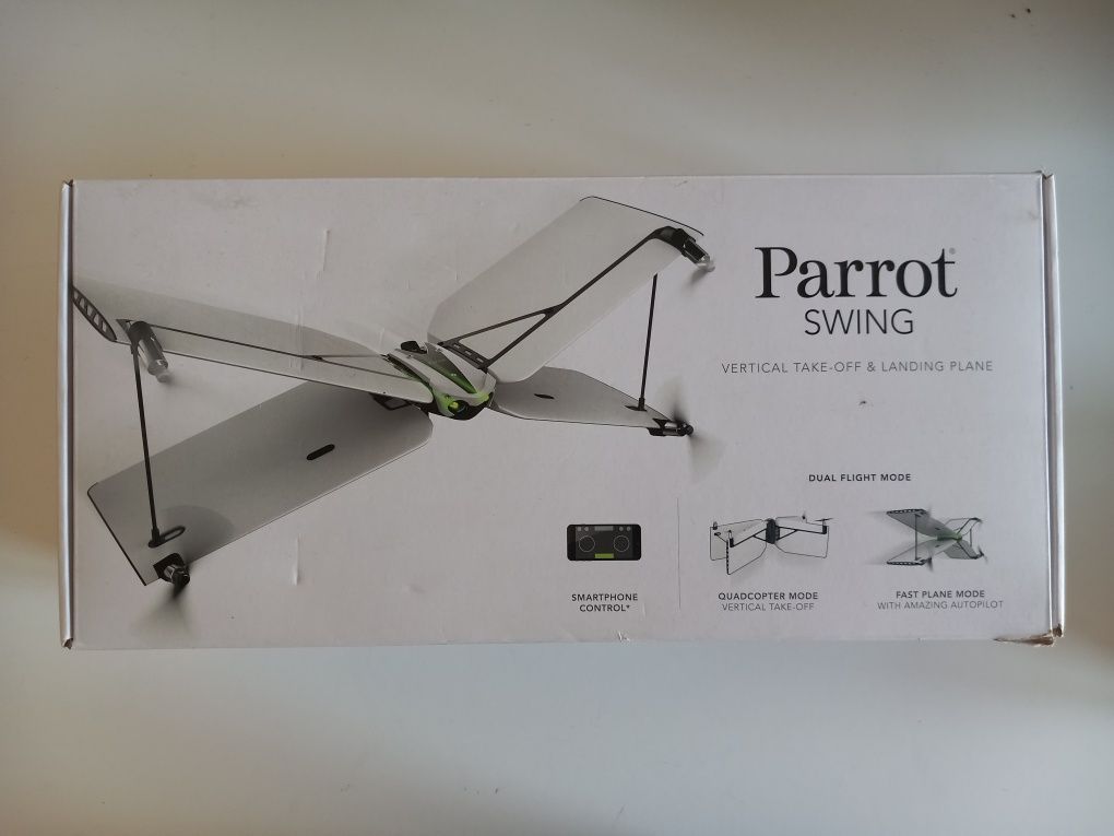 Drone Parrot Swing