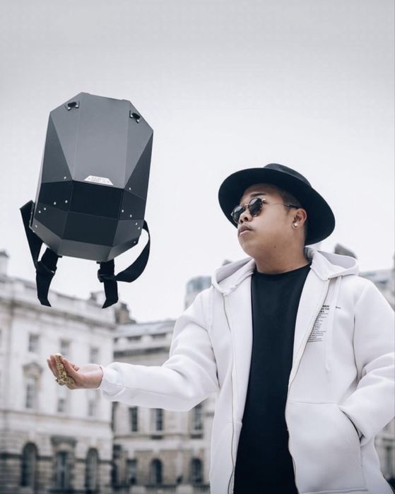 Solid grey marca holandesa