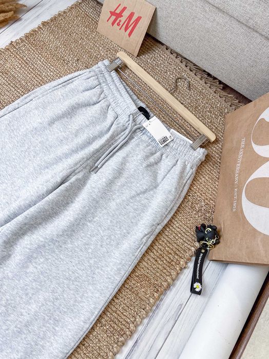 Чоловічі штани на флісі regular fit в різних кольорах H&M-Black Friday