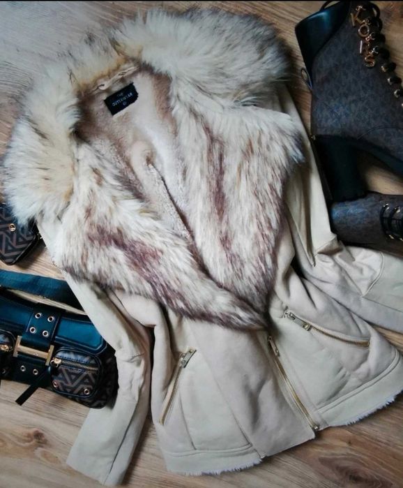 C&A piękny kożuszek szerokie futerko 40 L jesień kremowy