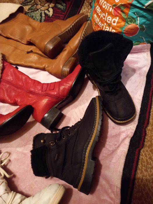 Ботинки,сапоги женские зимние.