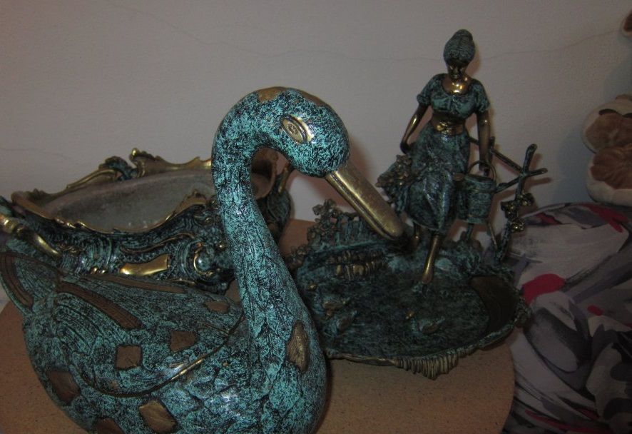 Conjunto de Pato 30 cm porta Flores+Mulher a regar 40 cm+Floreira 40