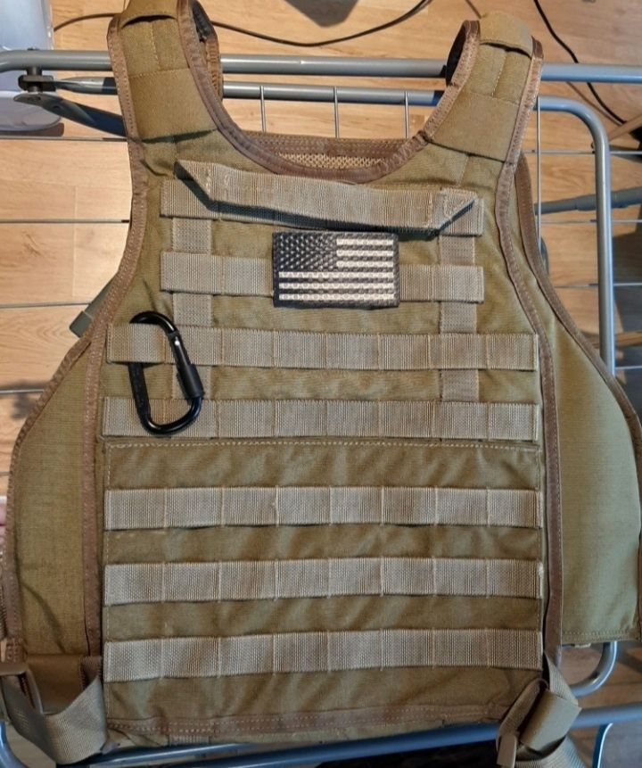 ESAPI 4+ USA IGŁY Eagle Plate Carrier sapi  od Rangersa kolekcjonerski