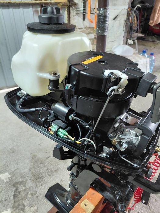 Лодочний мотор hidea 6л,с