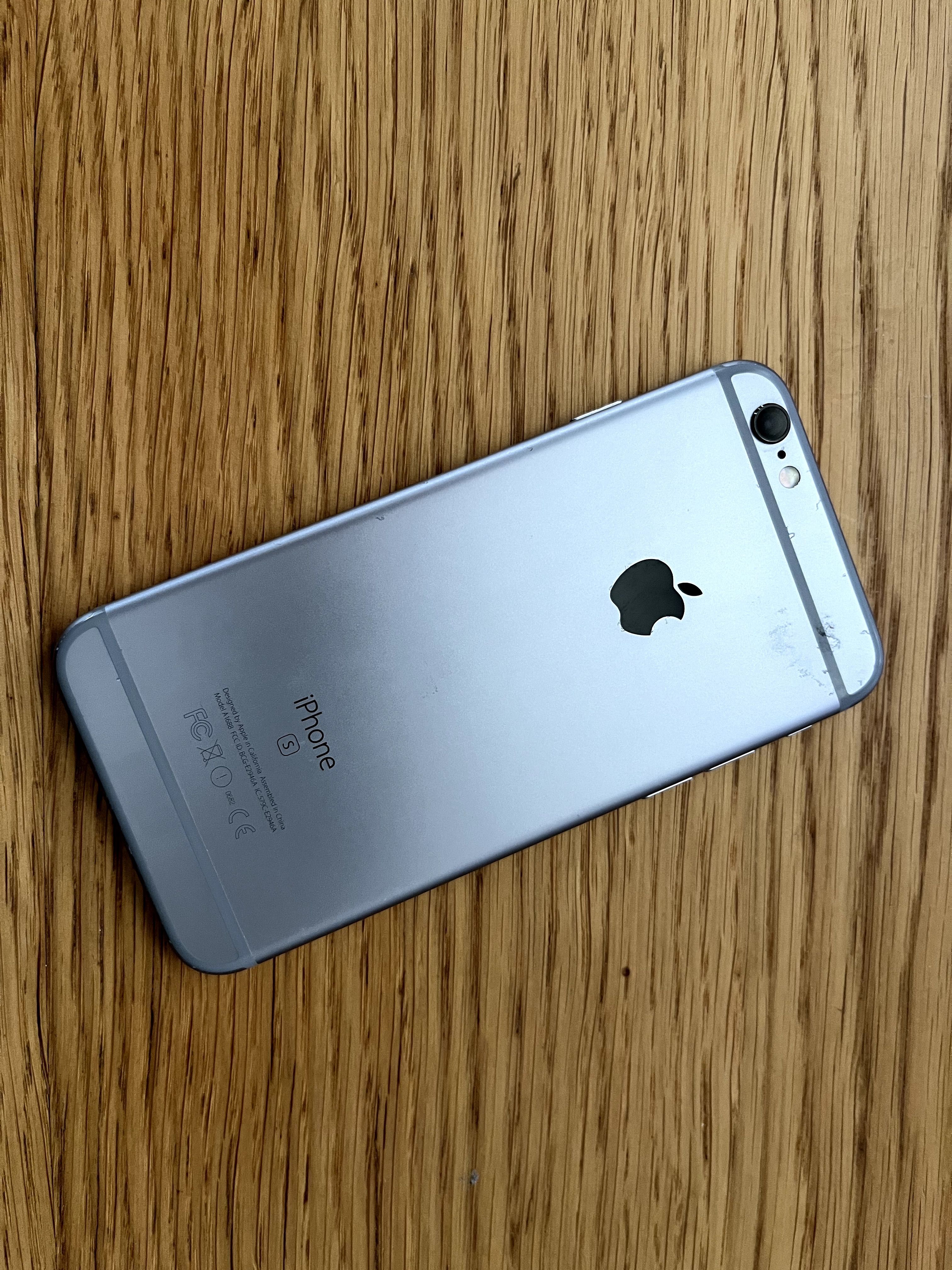 Apple Iphone 6S 16GB A1688 Space Gray - Idealny na dawcę części