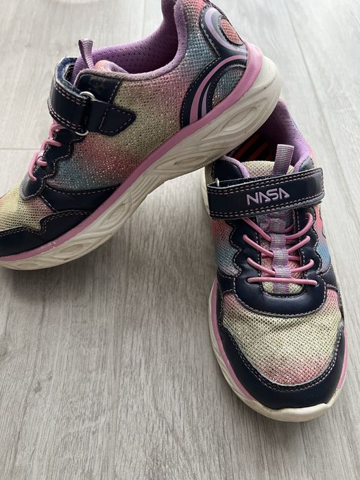 Продам Кросовки р 34 дитячі кросівки