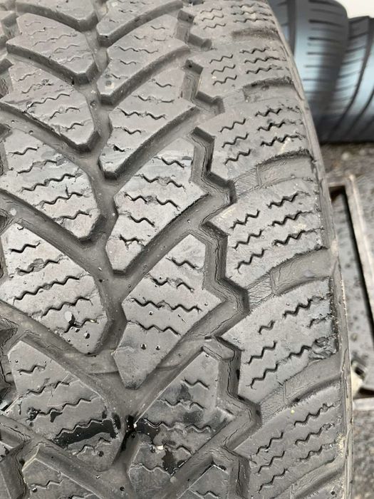 Шини 215/65 R16C Petlas зима 2022 рік 9/7,5 мм