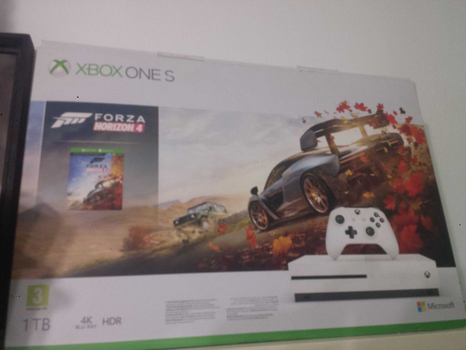 Pudełko xbox one s 1TB