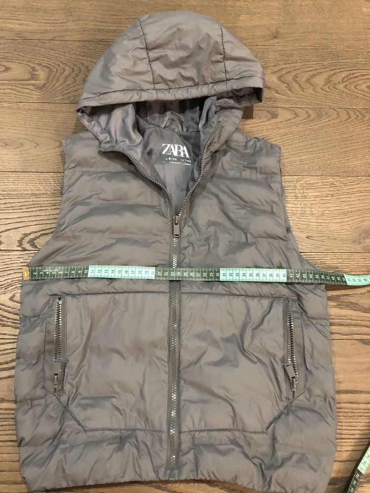 Жилетка Zara. 9-10 років / 140 см.
