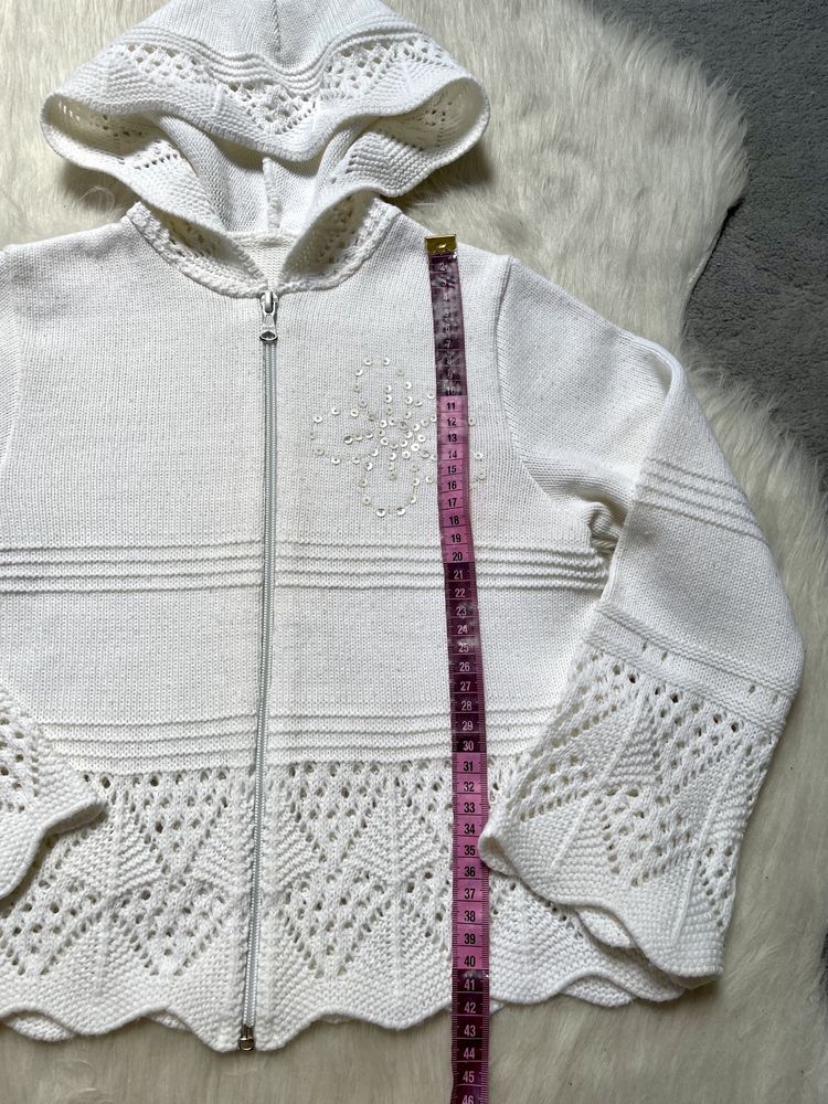 Biały rozsuwany sweter dziewczęcy na galowo vintage 6 lat 116 cm