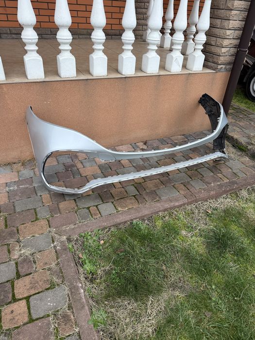 Продам бампер оригинал Mersedes EQA 2021