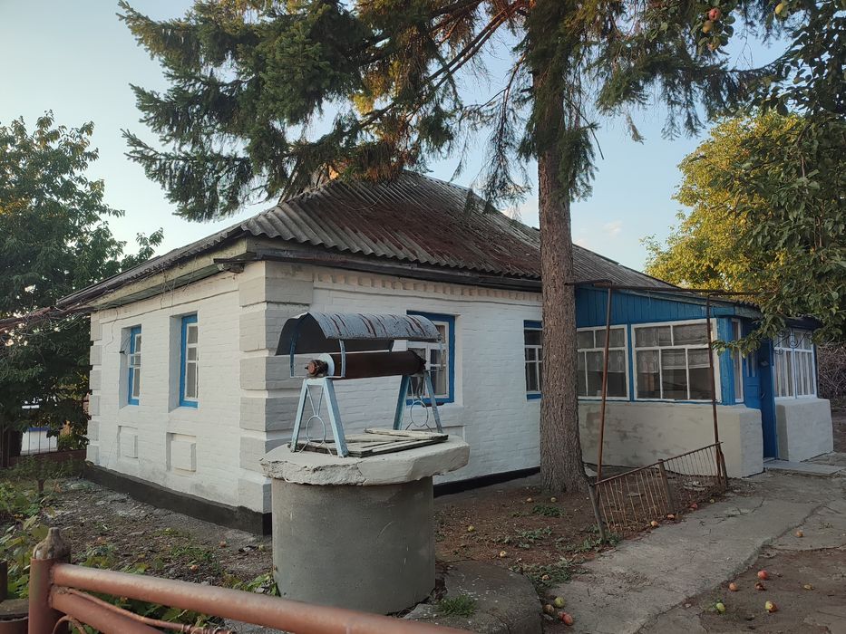 Продам невеликий будинок