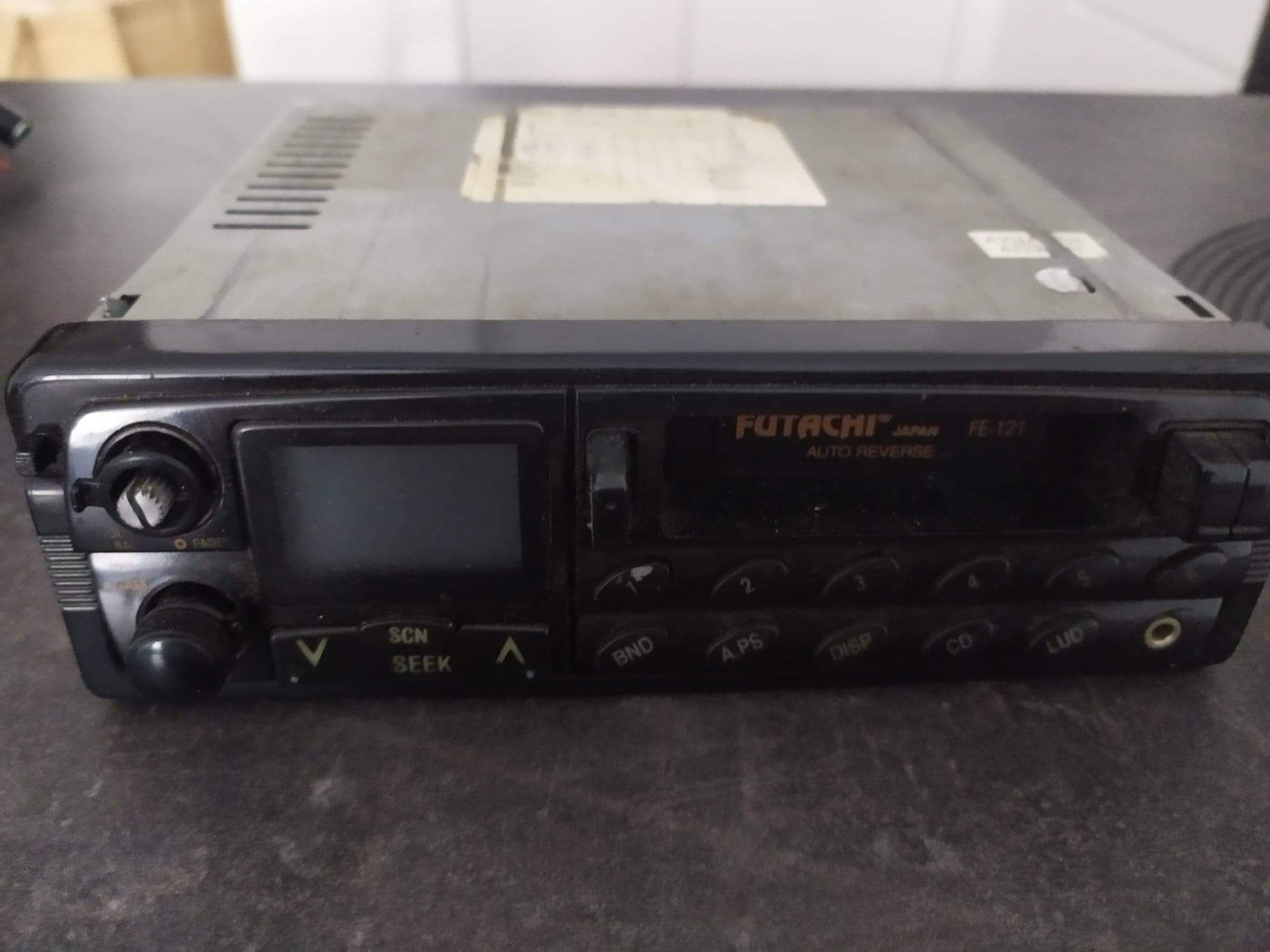 Radio samochodowe kaseta futachi fe-121 stare kolekcjonerskie