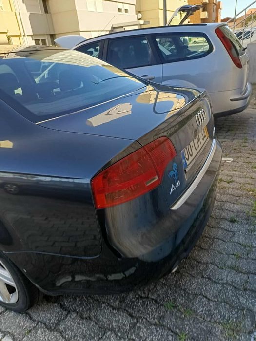 Audi A4 2.0 S-line  TDI 170 CV com apenas 219.000 carro impecável