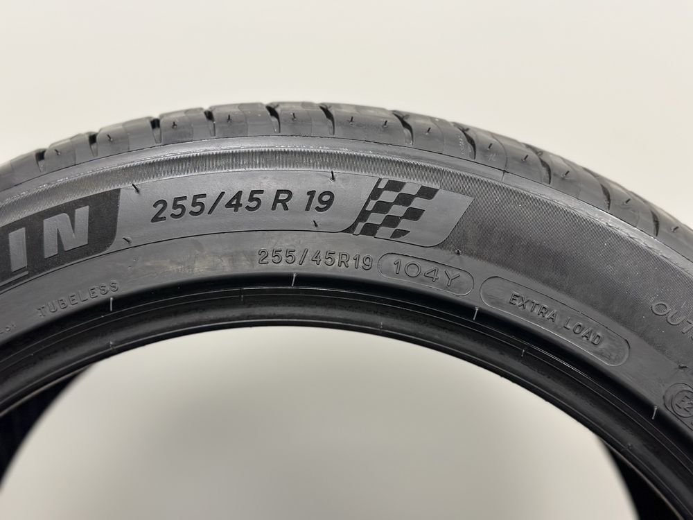 Нові літні шини Michelin PilotSport4 255/45 R19 104Y AO