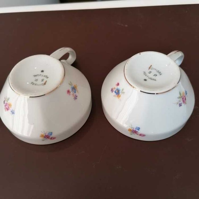 Chávenas de café em porcelana Coimbra S.P.