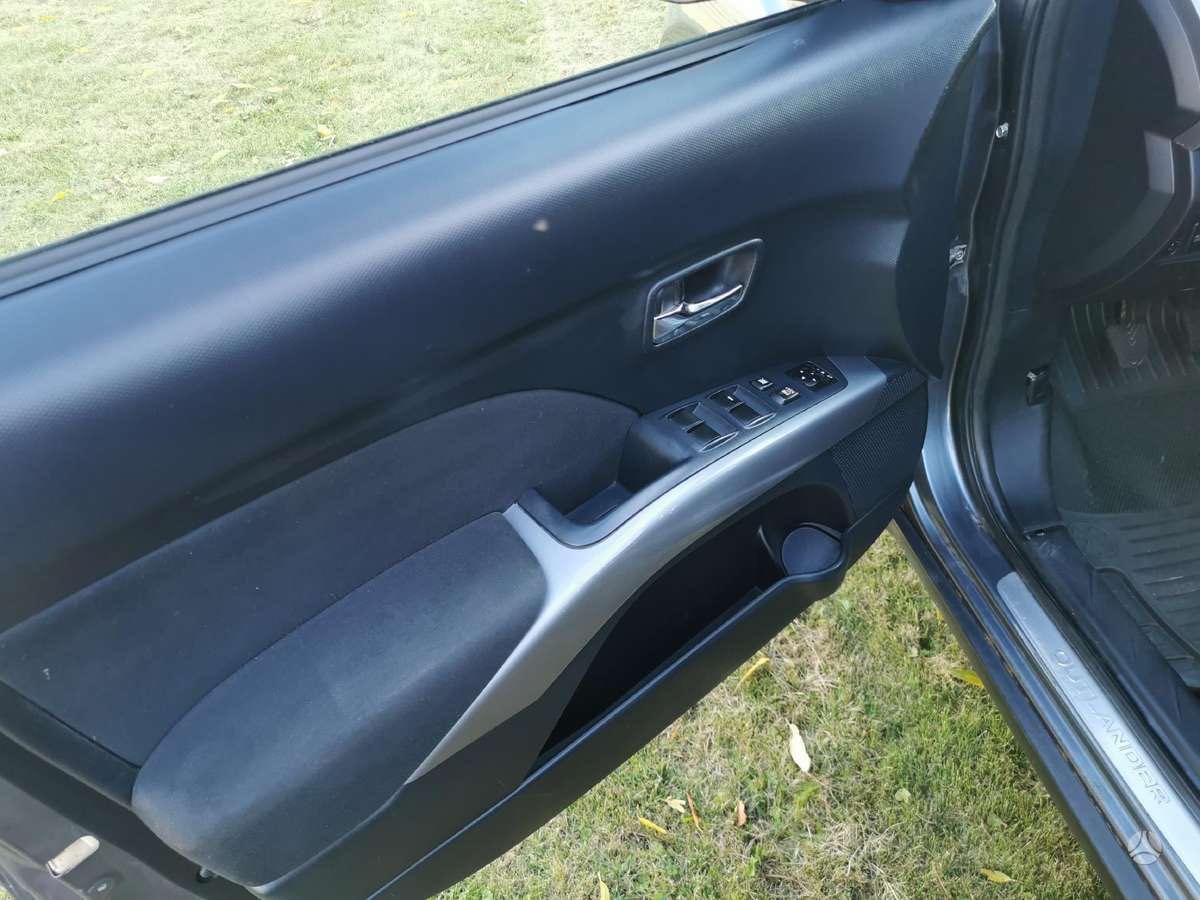 Mitsubishi Outlander XL для ЗСУ