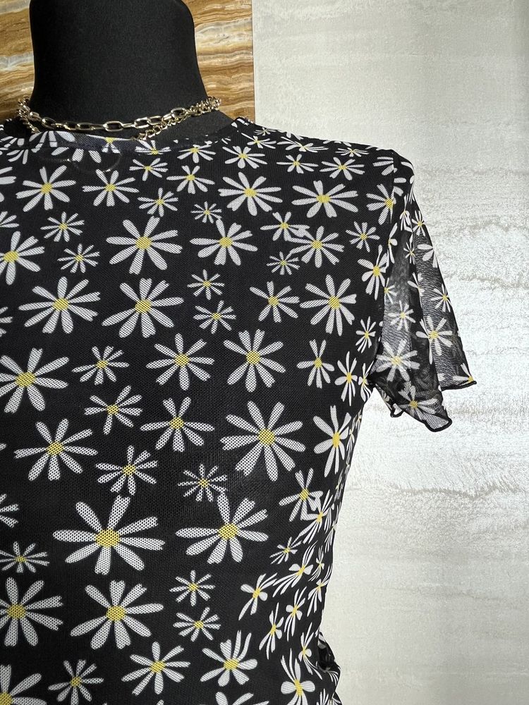 Przezroczysta bluzka w kwiatki marki H&M, w rozmiarze M 38